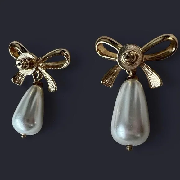 House Of Harlow Bow With Big Pearl Drop Earrings - Picture 4 of 4